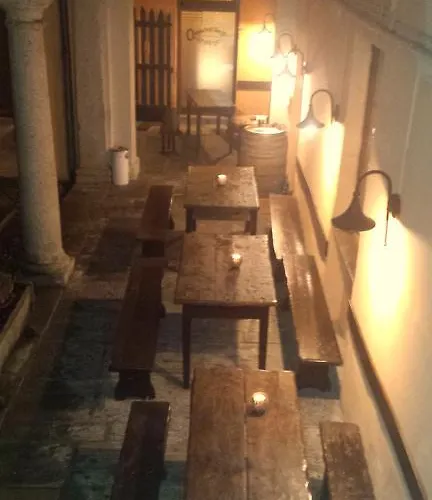 Archi E Colonne Gæstehus 3*