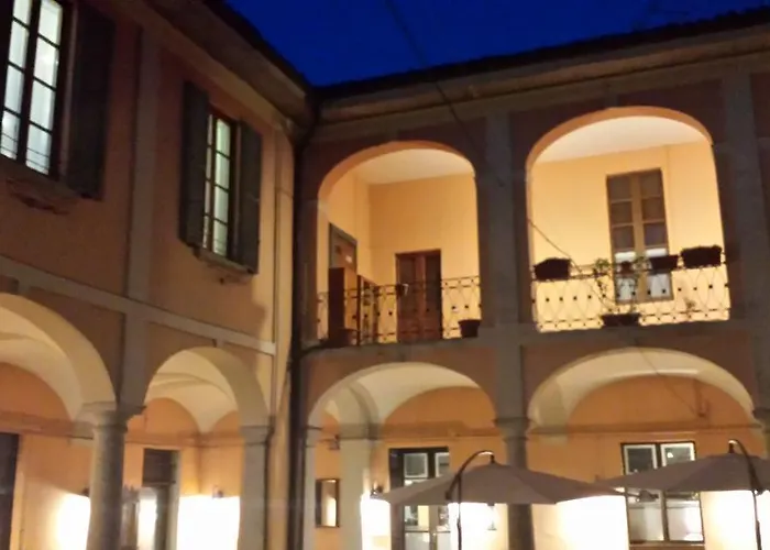 Archi E Colonne Guest house Verbania