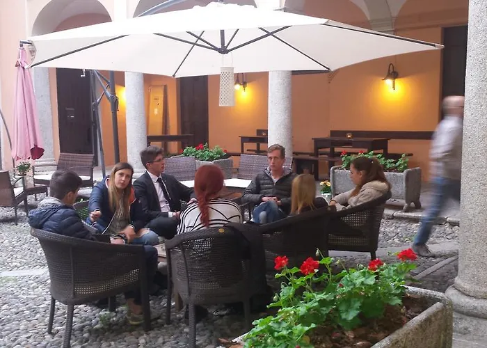 Archi E Colonne Guest house Verbania